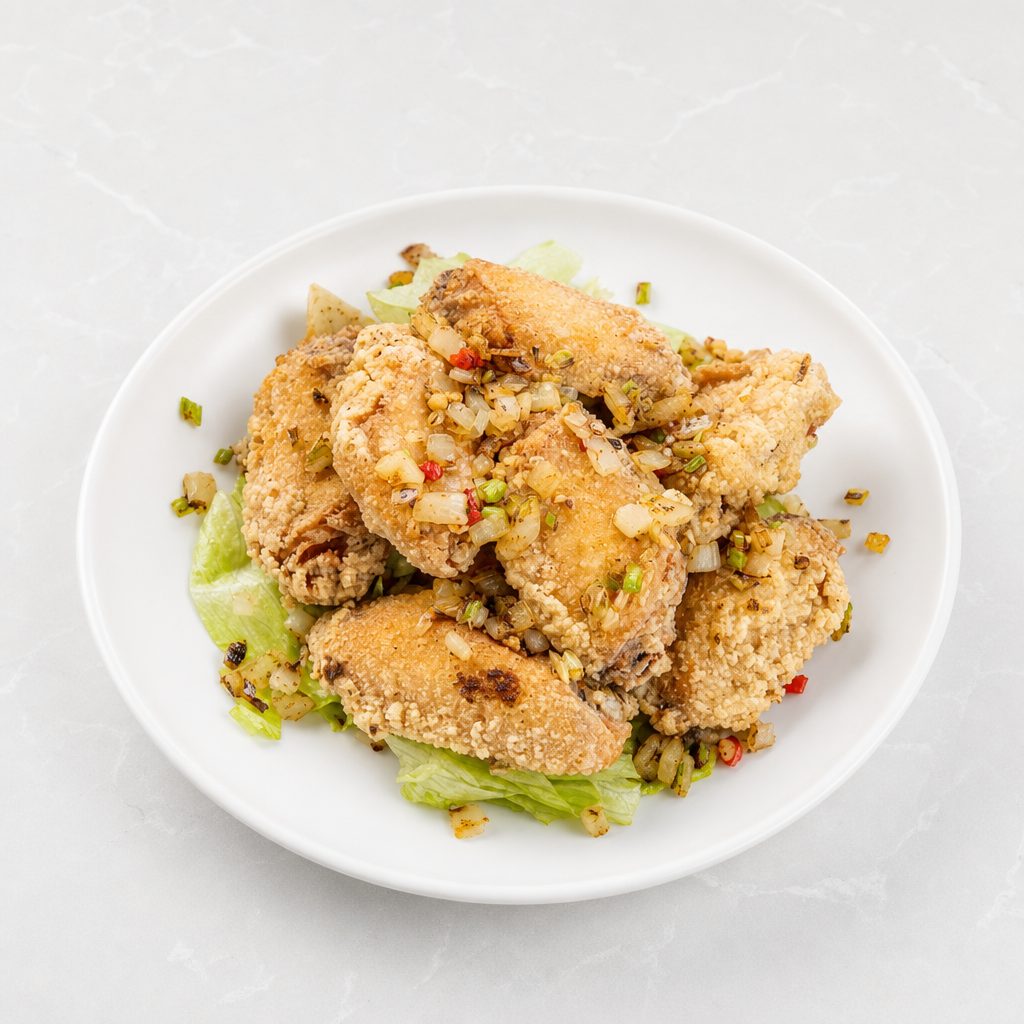 Salt & Pepper Chicken Wings (8) 椒盐鸡翅.