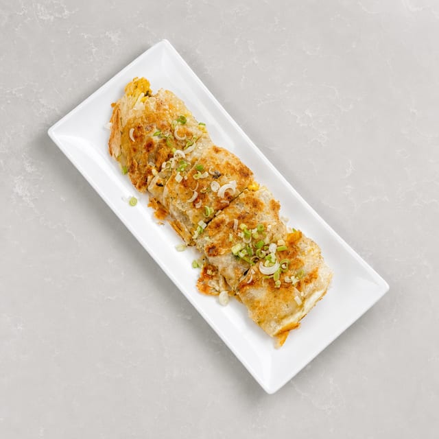Taiwanese Pancake with Egg 蛋饼.