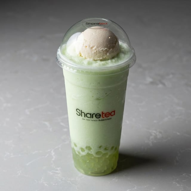 Green Apple Ice Blended with Crystal Boba & Ice Cream.