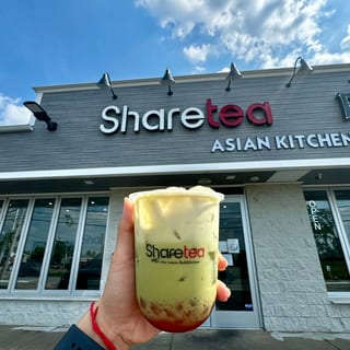 Strawberry Matcha w/ Sakura Crystal Boba