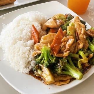 (S) (Chicken/Beef/Shrimp/Pork/Tofu/Scallop) Broccoli over Rice 芥兰饭